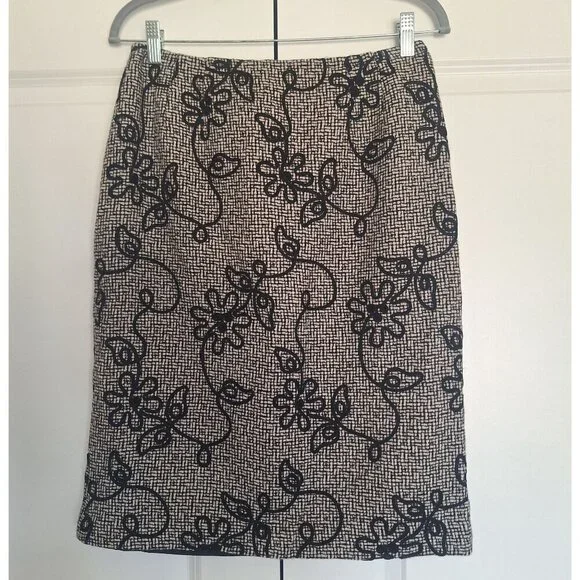 💙 Talbots Floral Embroidered Wool Pencil Skirt Size 8 Fall Warm Classy Preppy - Picture 8 of 8